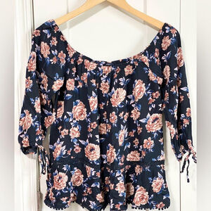 American Eagle Outfitters black floral Off shoulder top size medium